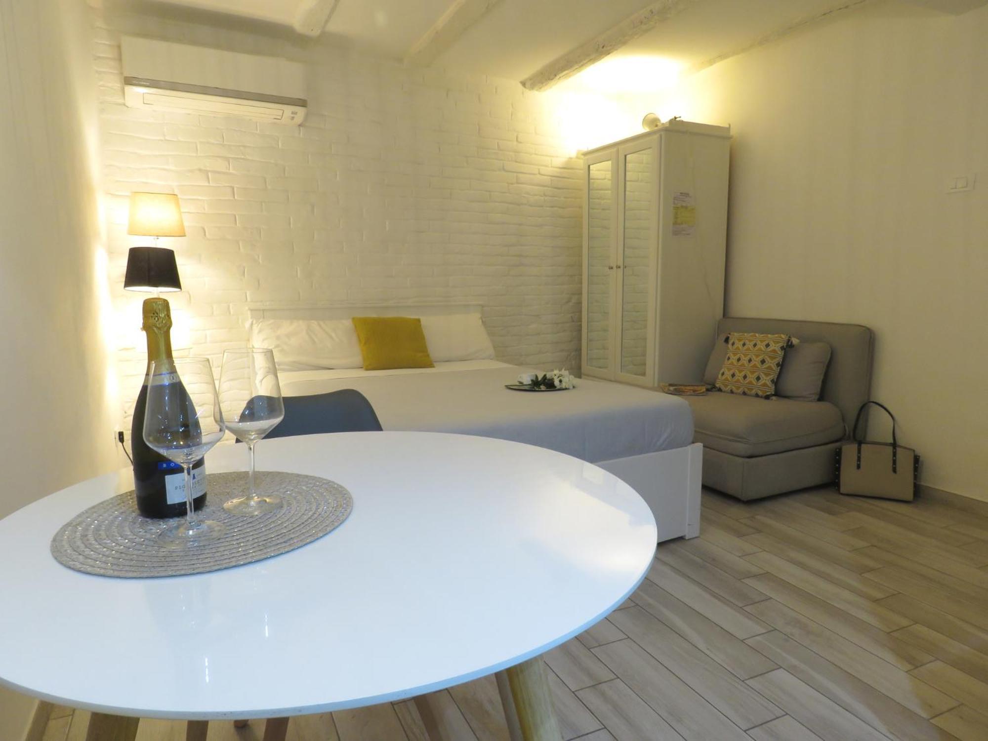 Oberdan Apartment โบโลญญา ภายนอก รูปภาพ