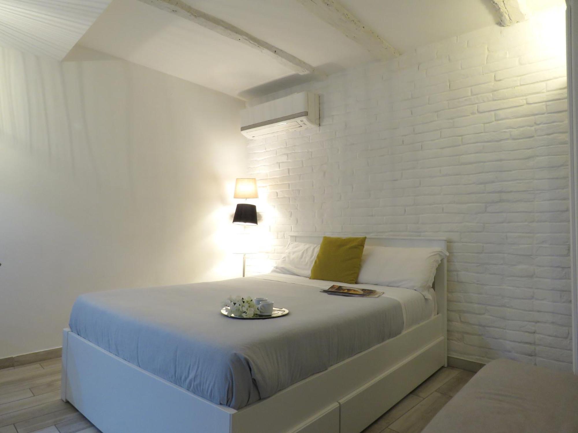 Oberdan Apartment โบโลญญา ภายนอก รูปภาพ